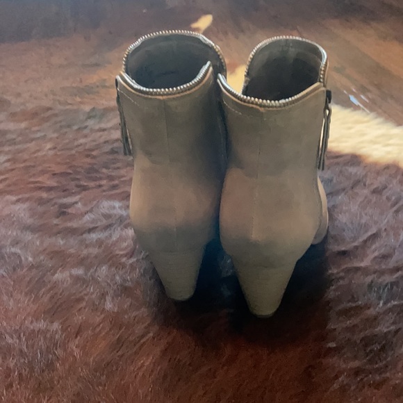 Beige booties in great shape - Picture 3 of 4